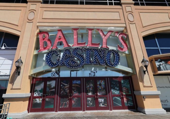 Bally’s Downgraded as Analyst Sees Mounting Macro, Regulatory Risks