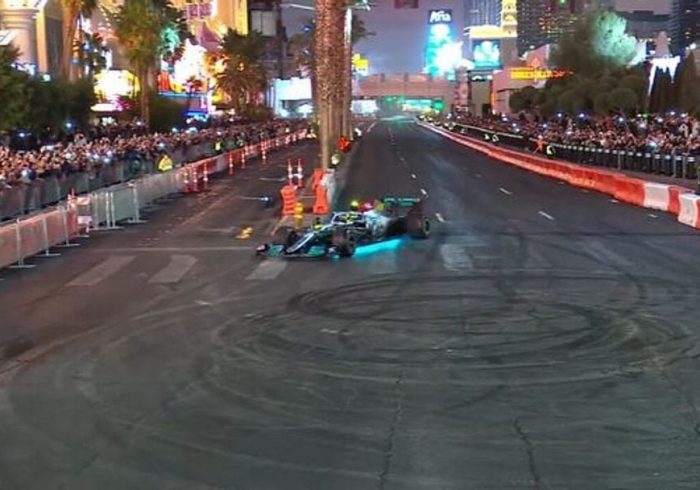 Lewis Hamilton Hits Median During F1 Las Vegas Grand Prix Launch Party