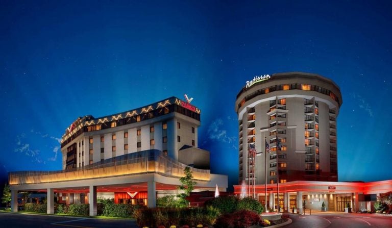 Valley Forge Casino Player Flees with Losing Bet, Pennsylvania Troopers Seek Suspect